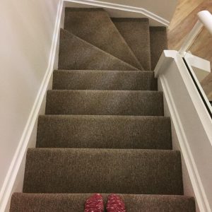 feet at stairs2